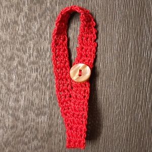 Red Crocheted Bransolete